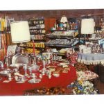 Chrome postcard.  Ann Richards Gift Shop, Quality Inn, Carlisle, Pennsylvania.