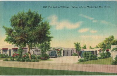 Linen postcard.  Texas Ann Court, Albuquerque, New Mexico. Mr and Mrs Jas Sparlin.