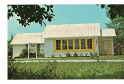 Chrome postcard.  Schoolhouse Gallery, affordable fine art, Sanibel, Florida.