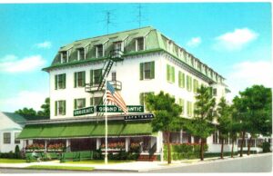Chrome postcard, Grand Atlantic Hotel and Cafeteria, Ocean Grove, New Jersey.