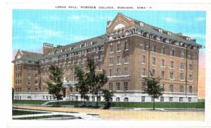 Linen postcard.  Loras Hall, Dubuque College, Dubuque, Iowa.