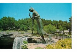 Chrome postcard.  Statue of Princess Noccalula and Historic Noccalula Falls, Gadsden, Alabama.  Noccalula Park.