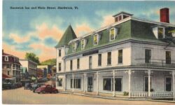 Linen postcard.  Hardwick Inn and Main Street, Hardwick, Vermont.