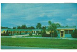 Chrome postcard.  Morgan Motel, Bartow, Florida. Mr and Mrs I Y Hartman, Owner-Managers.