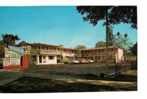 Chrome postcard. Skylark Motel, Riverside, California. Hosts: McIlroys
