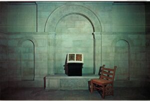 Chrome postcard. University of Pittsburgh. Cathedral of Learning. The Irish International Room. Book of Kells. Pennsylvania. 1957.
